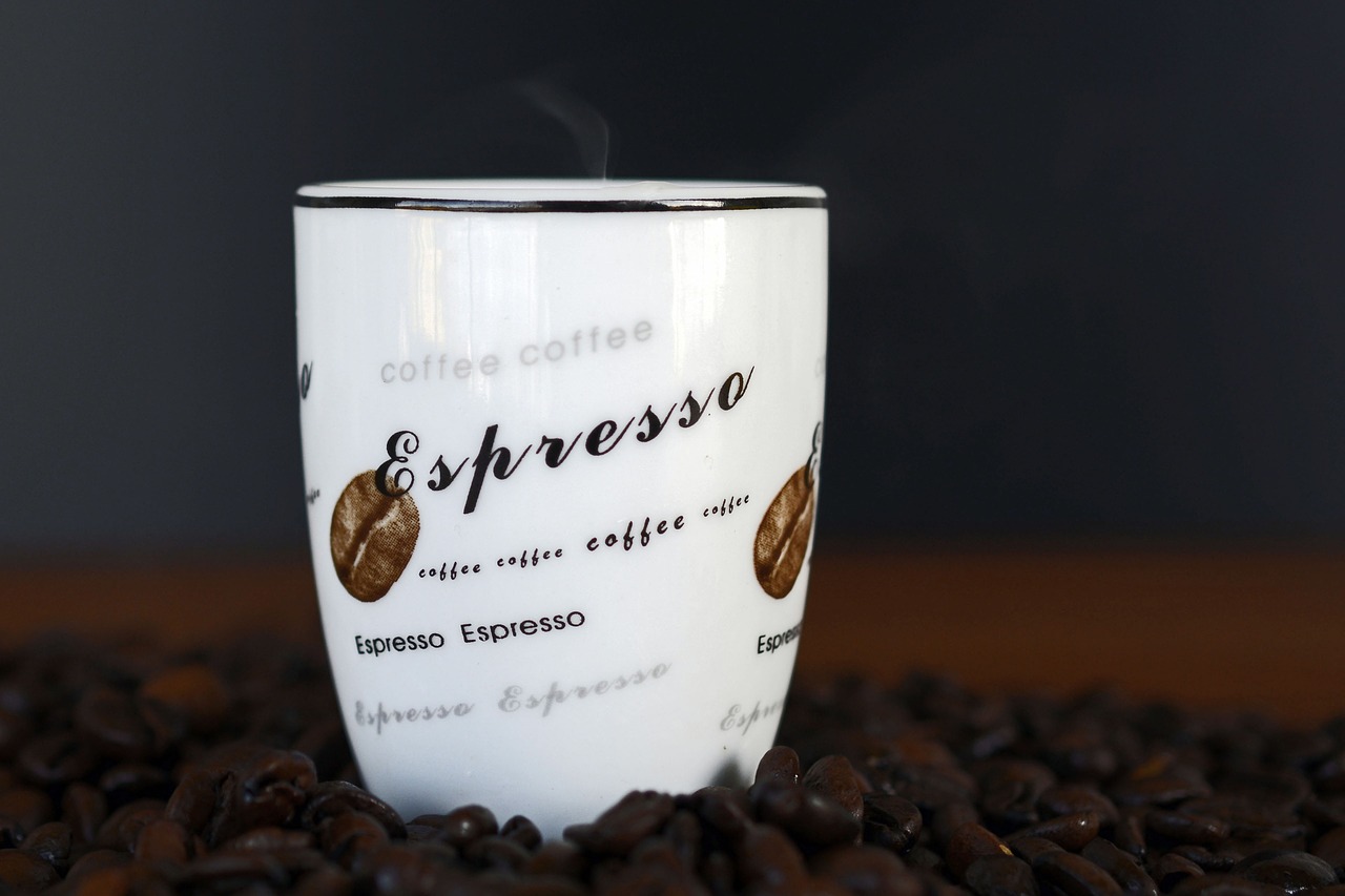 Espresso, Espressotasse, Labas Rytas, Pertrauka, Ruda, Kavos Pupelės, Taurė, Kavos Puodelis, Kava, Kofeinas