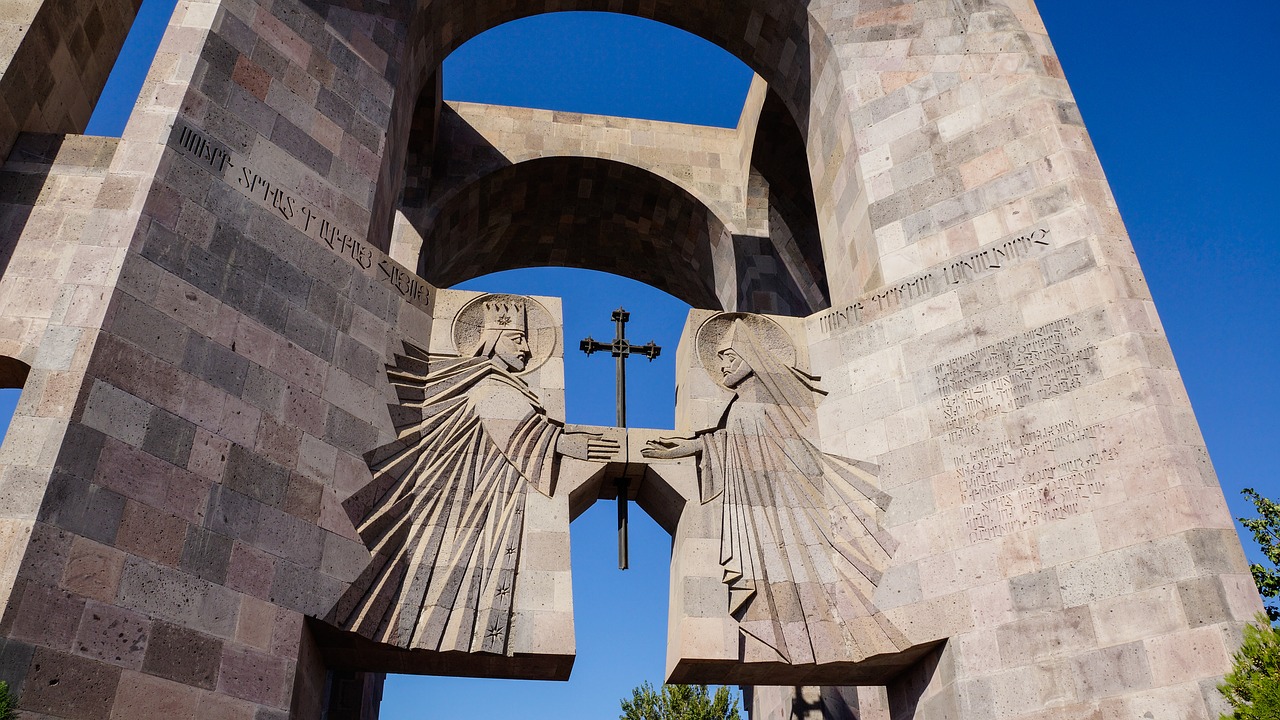 Etchmiadzinas, Katedra, Vartai, Įėjimas, Angelas, Kirsti, Religija, Krikščionis, Armėnija, Nemokamos Nuotraukos