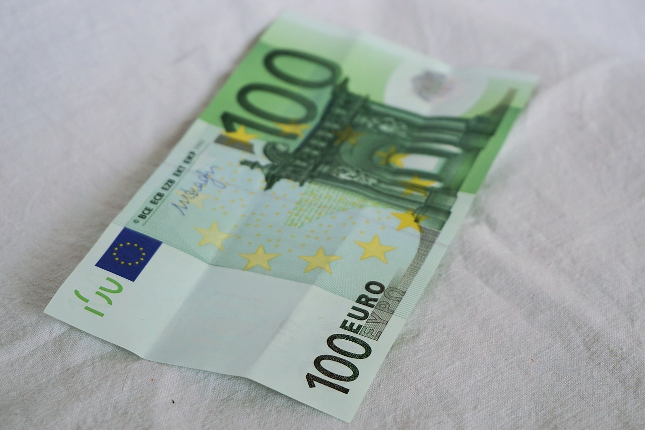 Euras, 100, 100 Eurų, Popieriniai Pinigai, Pinigai, Valiuta, Dolerio Kupiūra, Banknotas, Sąskaitą, Finansų Pasaulis