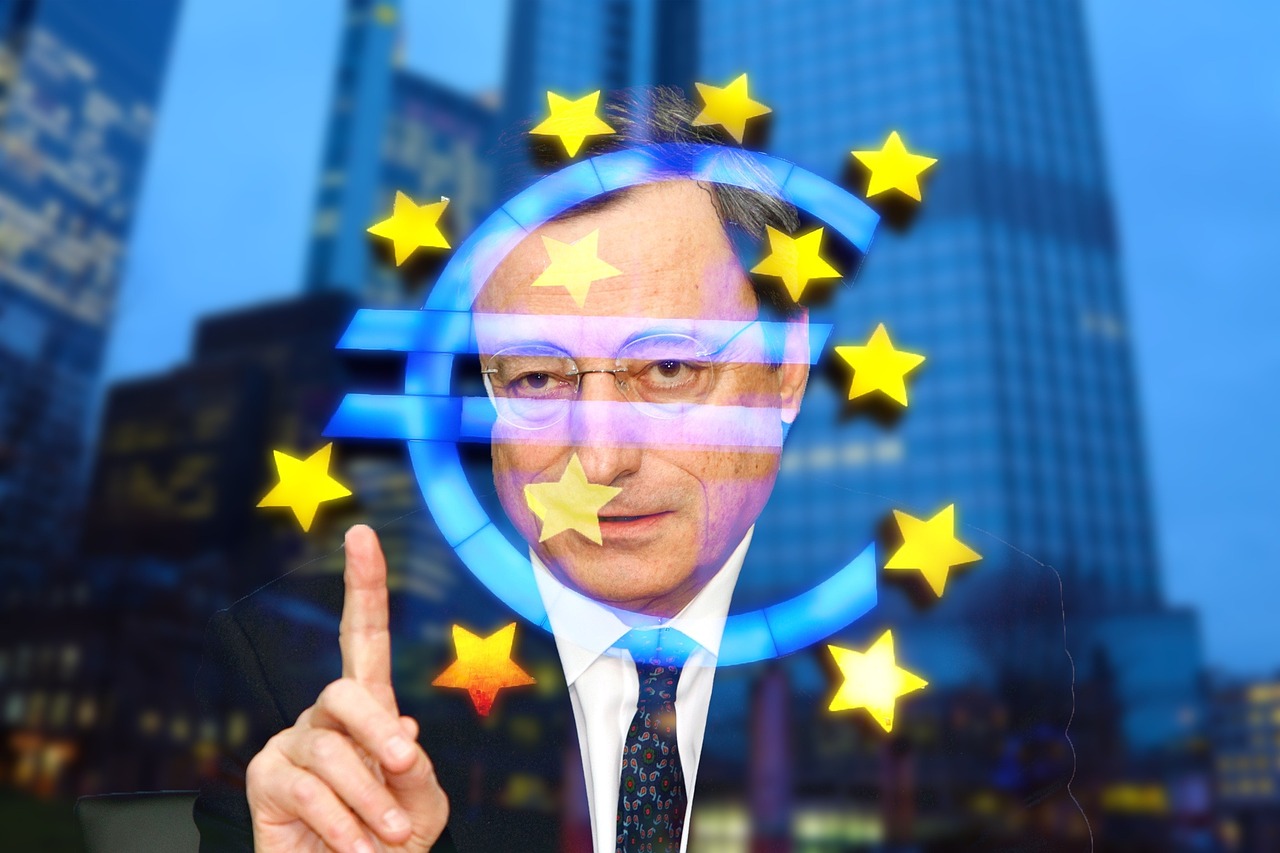 Euras, Ecb, Europietis, Bankas, Europa, Finansai, Euro Zona, Bankininkystė, Pinigai, Mario Draghi