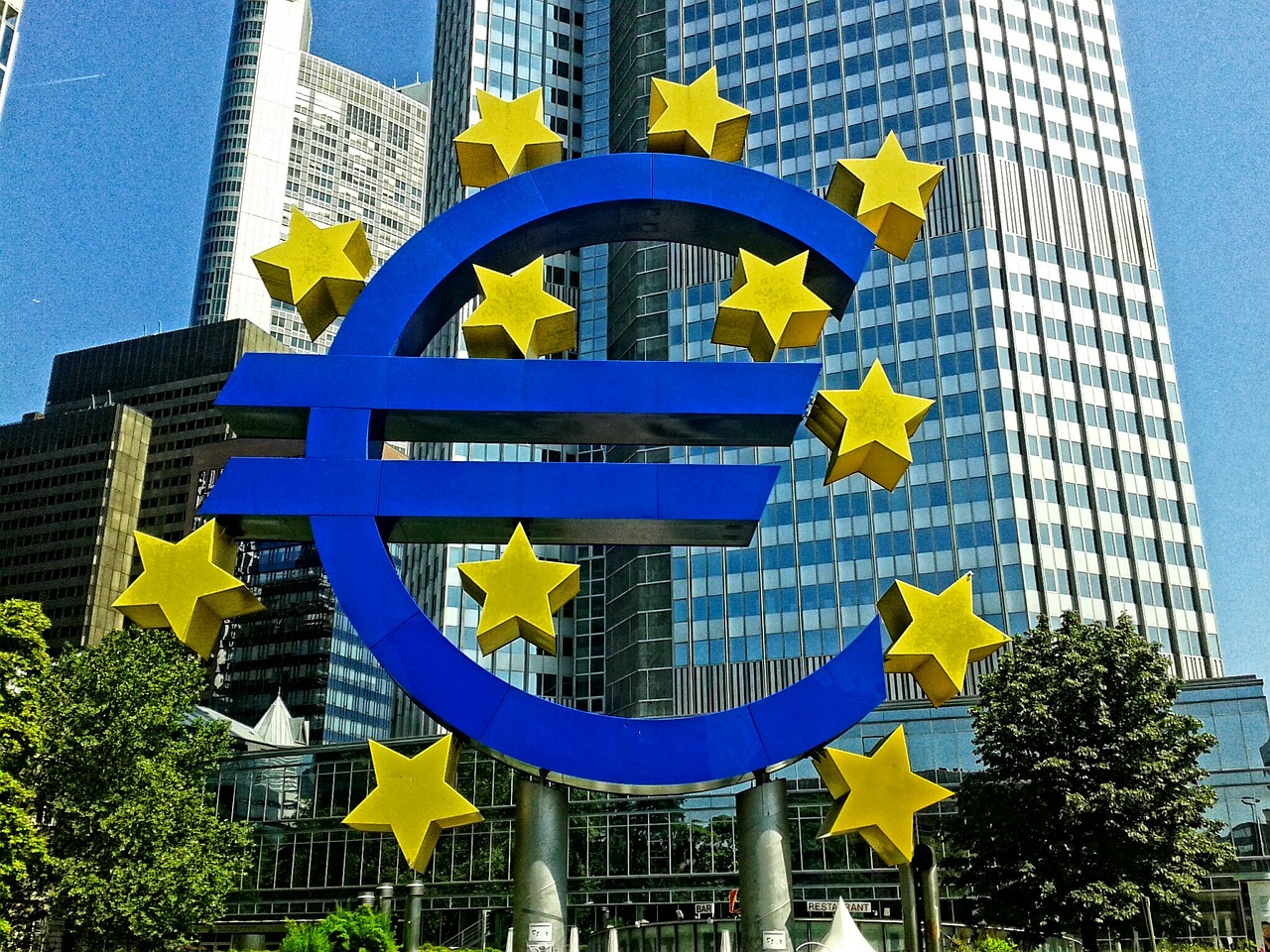 Euras, Valiuta, Finansai, Europa, Įmonių Finansai, Ecb, Frankfurtas, Bankas, Dangoraižiai, Pinigai