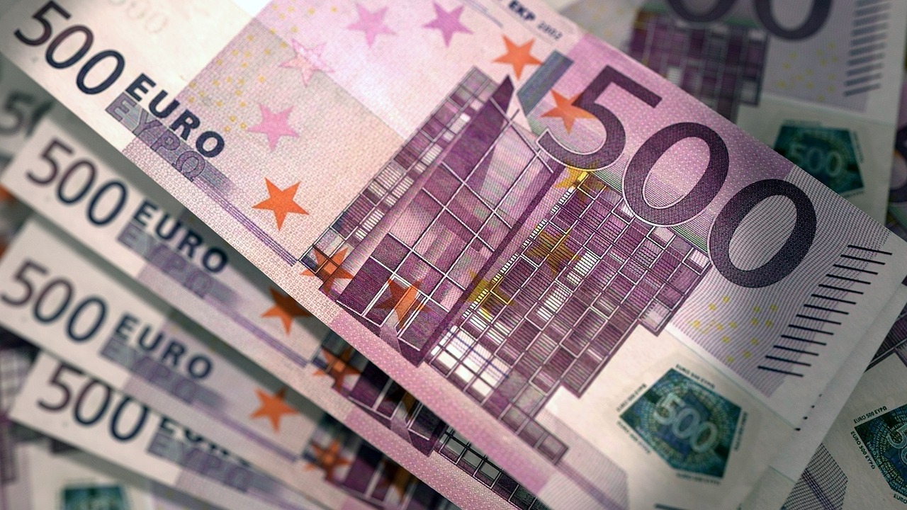 Euro Banknotai, Pinigai, Valiuta, 500, Pinigai, Euras, Finansai, Pastaba, Europa, Blenderis