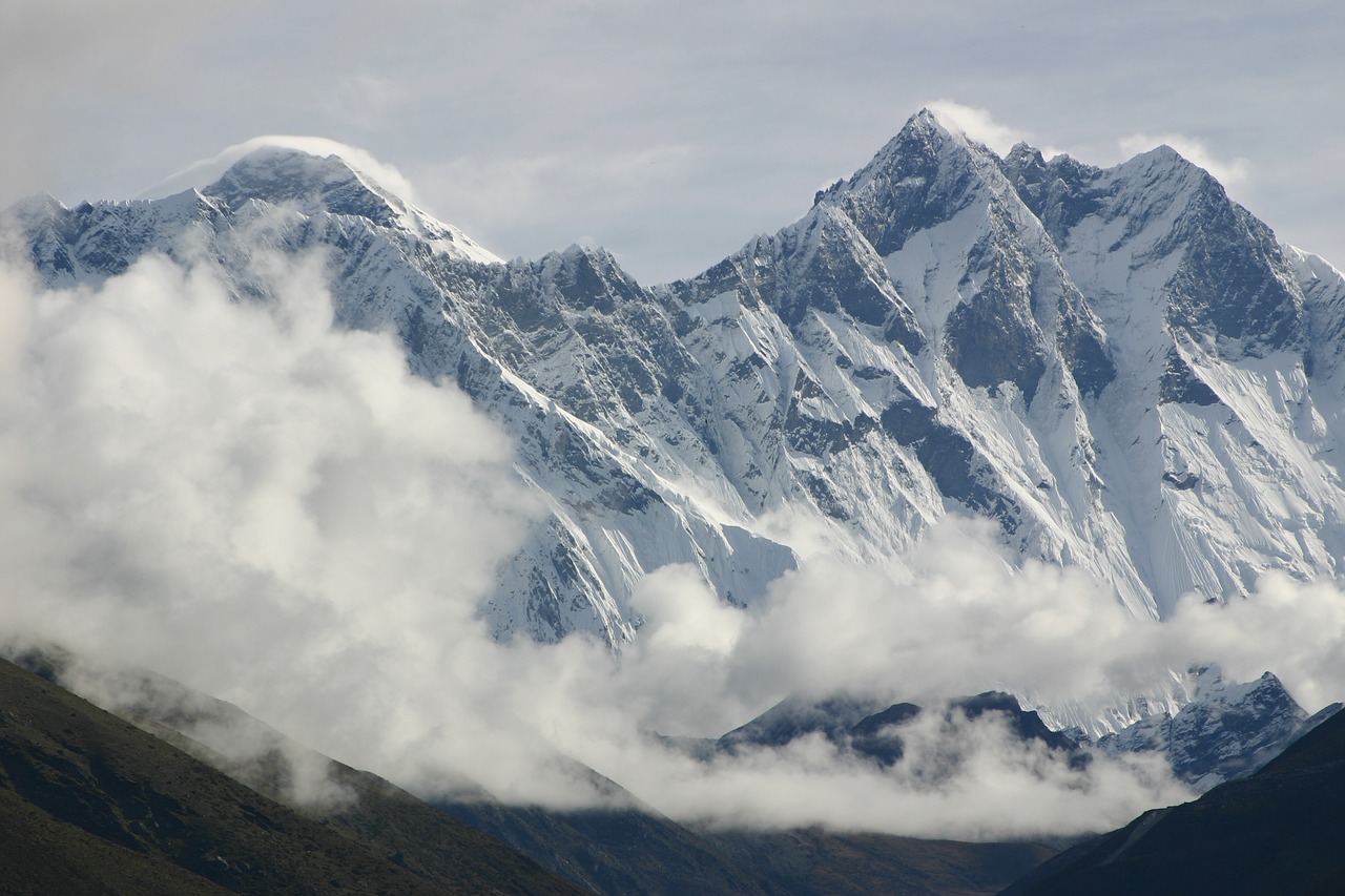 Everest, Lhotse, Himalaja, Kalnai, Debesys, Nepalas, Pasivaikščiojimas, Aukščiausiojo Lygio Susitikimas, Nemokamos Nuotraukos,  Nemokama Licenzija