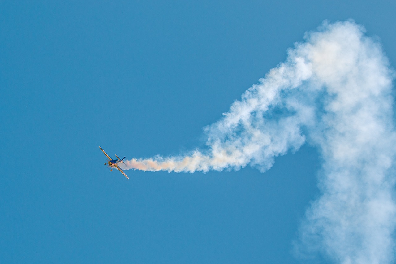 Papildomai 300, Orlaivis, Skristi, Flugshow, Skrydžio Dienos 2017 M., Aerobatis, Senoviniai Orlaiviai, Istorija, Dūmai, Nemokamos Nuotraukos