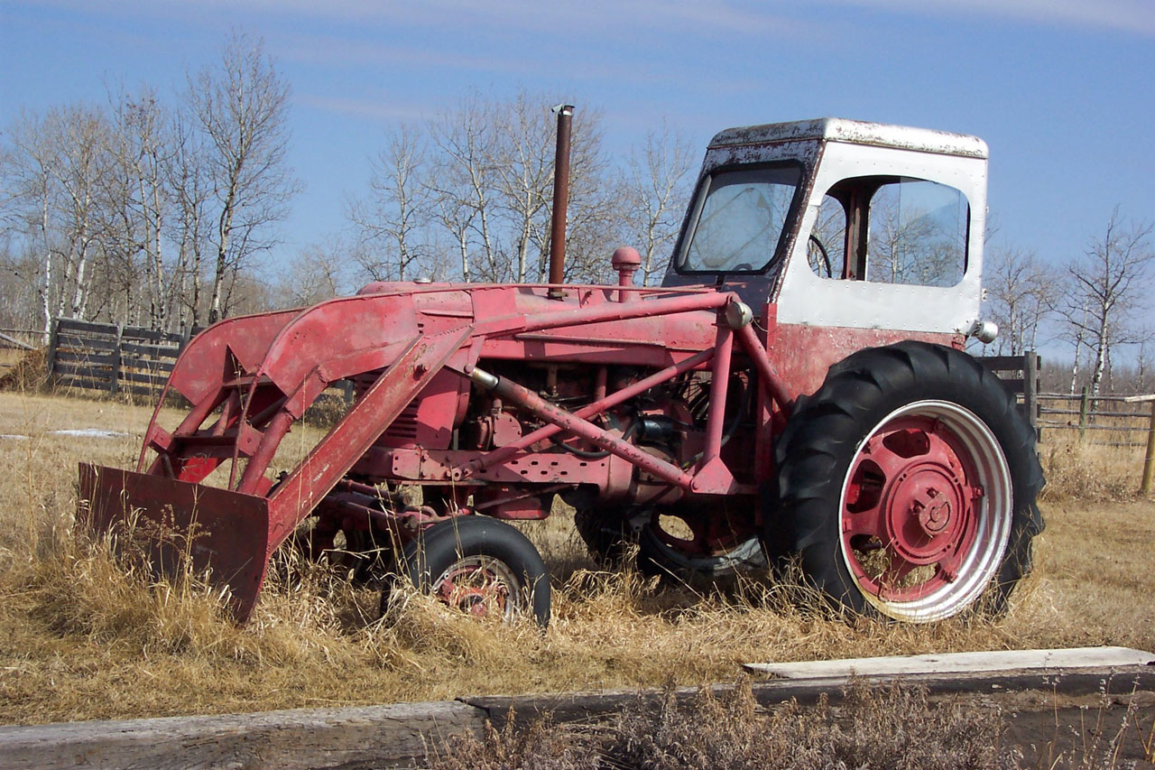 Ūkis,  Traktorius,  1940,  Vintage,  Kaimas,  Raudona,  Farmall,  Žemės Ūkio Traktorius 1940 Antikvariniai, Nemokamos Nuotraukos,  Nemokama Licenzija