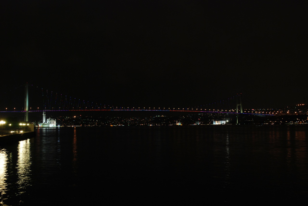 Fatih Sultan Mehmet Tiltas, Tiltas, Struktūros, Turkija, Istanbulas, Naktis, Architektūra, Panorama, Miestas, Miesto Panorama