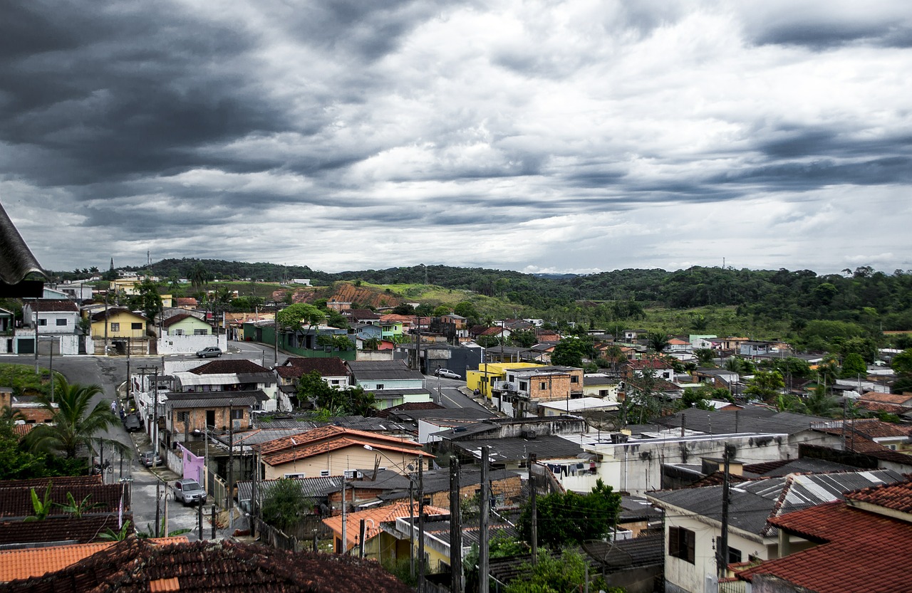 Favela, Miestas, Audra, Tarp Debesų, Nemokamos Nuotraukos,  Nemokama Licenzija