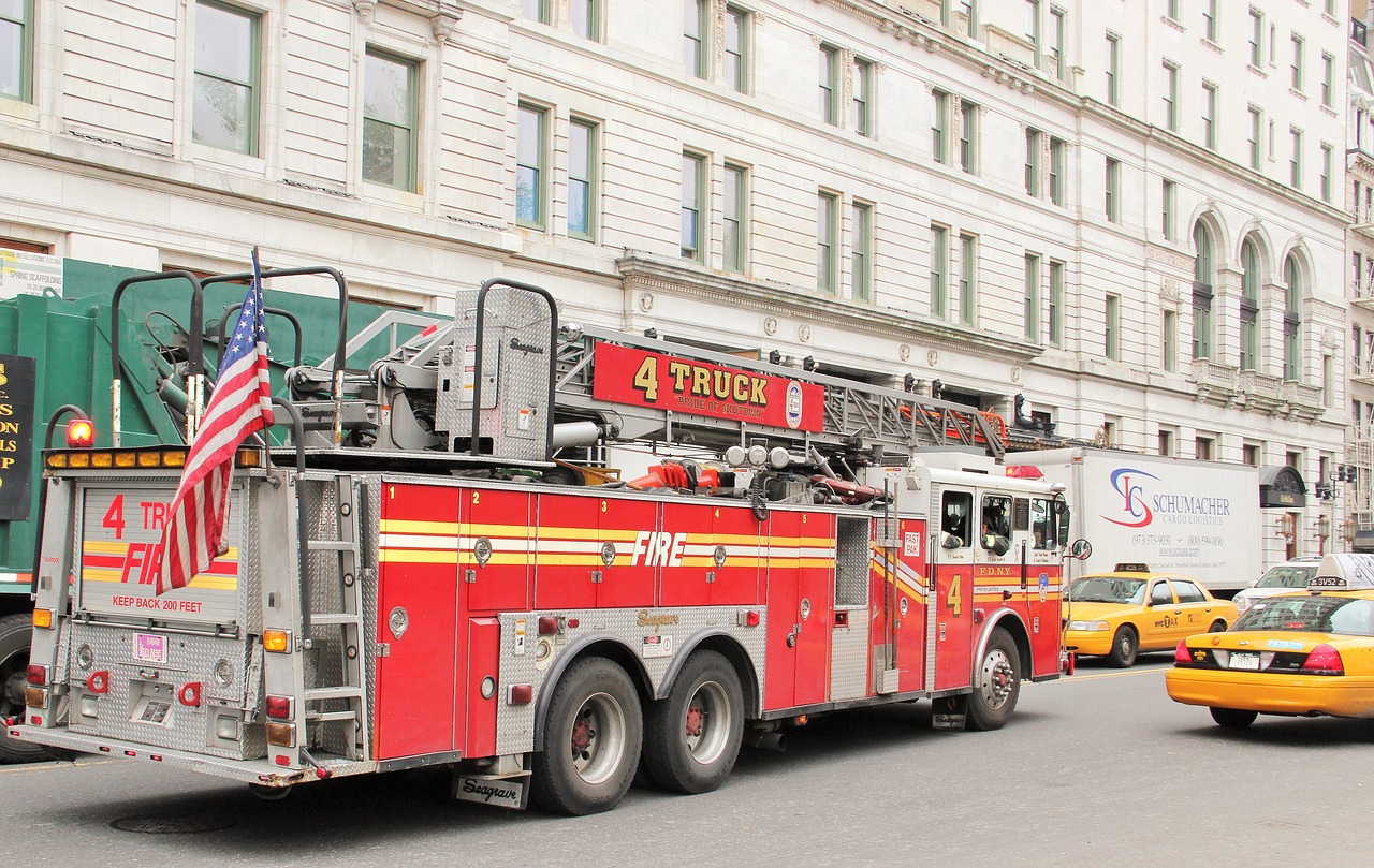 New York Feuerwehrtruck, Fdny, Ugniagesių Brigada, Gaisrinė Mašina New York, Naujojo Yorko Ugniagesių Departamentas, Usa, Naujojo Yoro Ugniagesių Tarnyba, Naudojimo Metu, Ugniagesių Mašina, Ugnis
