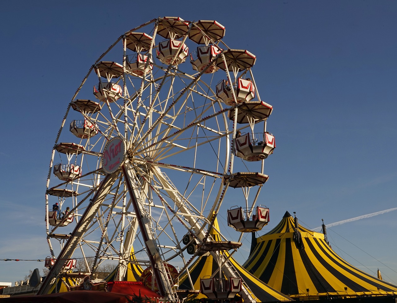 Ferris Ratas, Kassel, Friedrichsplatz, Karuselė, Nemokamos Nuotraukos,  Nemokama Licenzija