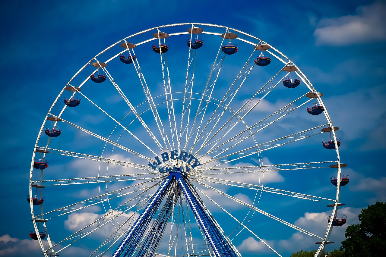 Ferris Ratas, Važiuoti, Laisvalaikis, Paroda, Karuselė, Dangus, Šviesus, Blynai, Diuseldorfas, Liaudies Šventė