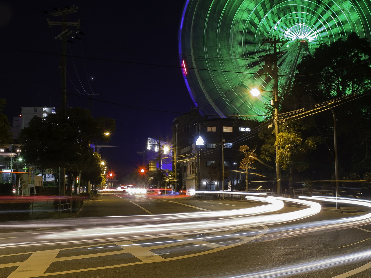 Ferris Ratas, Osaka, Japonija, Miesto Panorama, Žibintai, Judėjimas, Naktis, Eismas, Gatvė, Nemokamos Nuotraukos