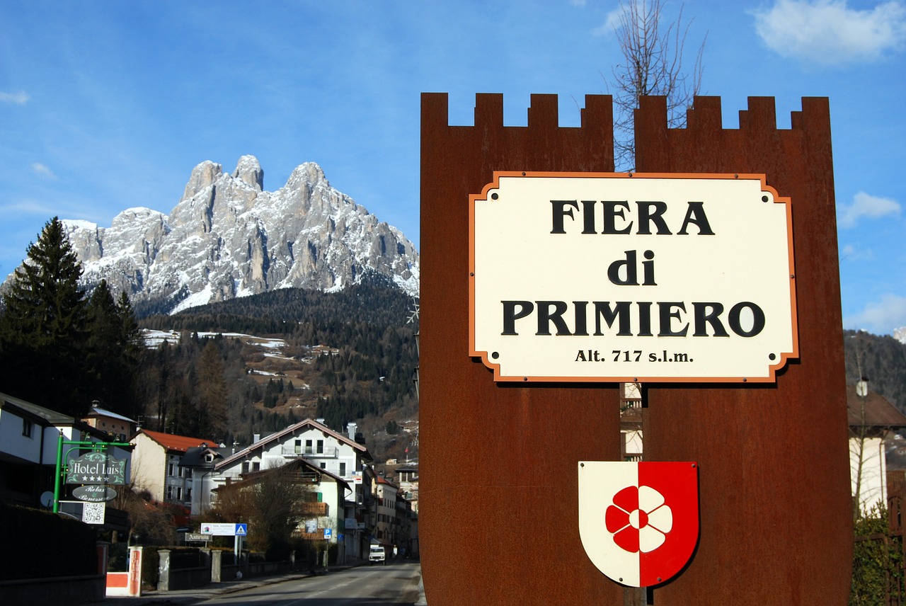 Fiera Di Primiero, Dolomitai, Italy, Signalas, Kalnas, Trentinas, Nemokamos Nuotraukos,  Nemokama Licenzija