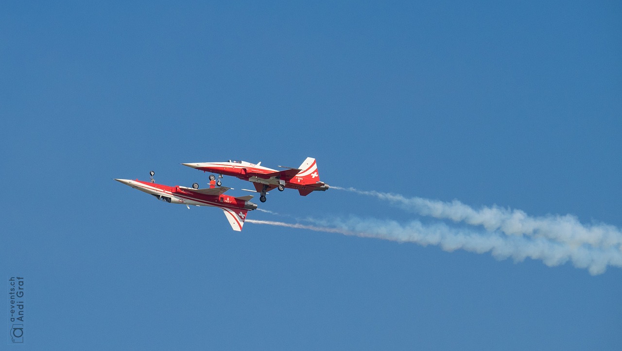 Naikintuvas, Flugshow, Patrulis Suisse, Nemokamos Nuotraukos,  Nemokama Licenzija