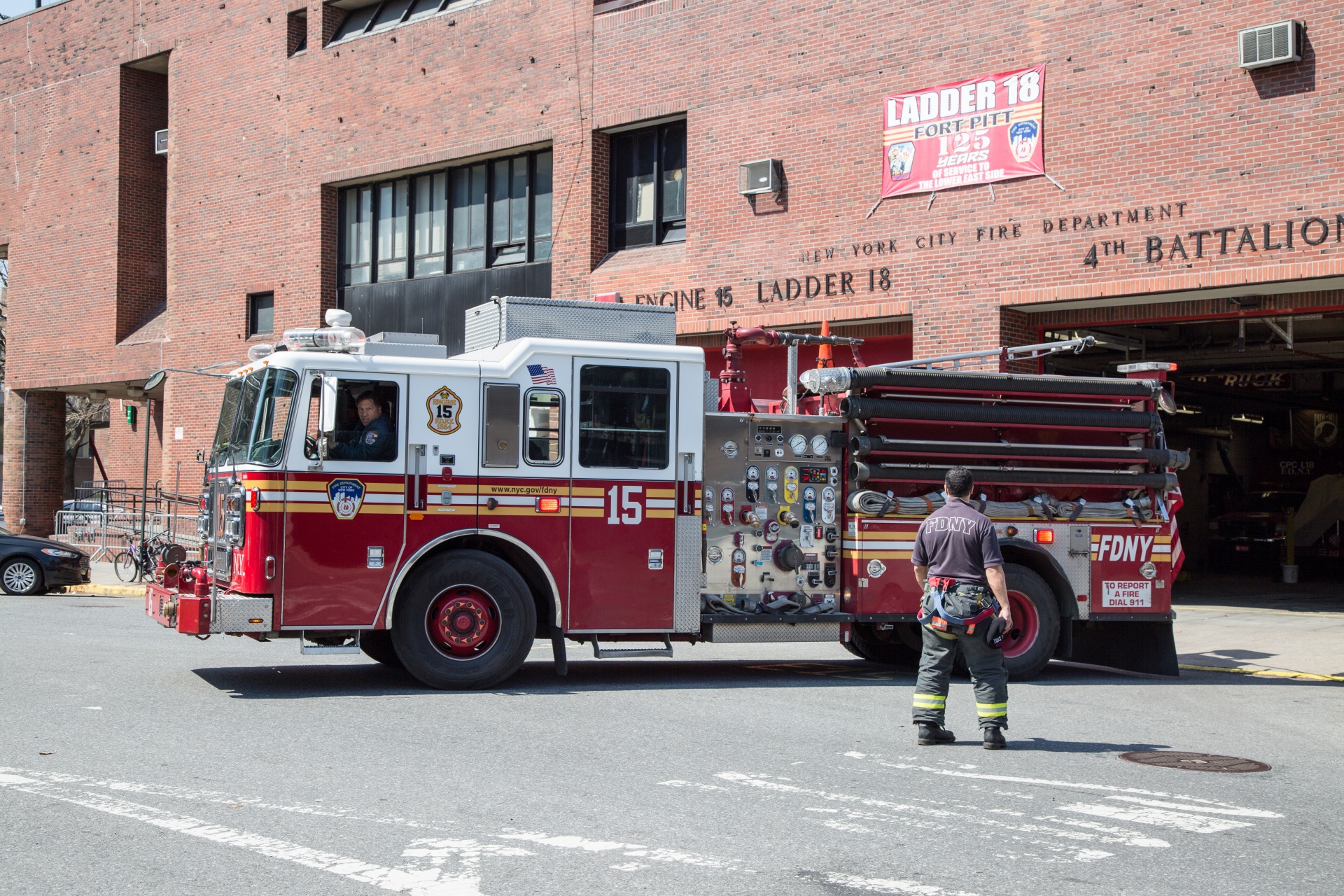 911,  Amerikietis,  Amerikietis,  Pavojus,  Skubus Atvėjis,  Variklis,  Fdny,  Kovotojas,  Ugnis,  Gaisrininkas