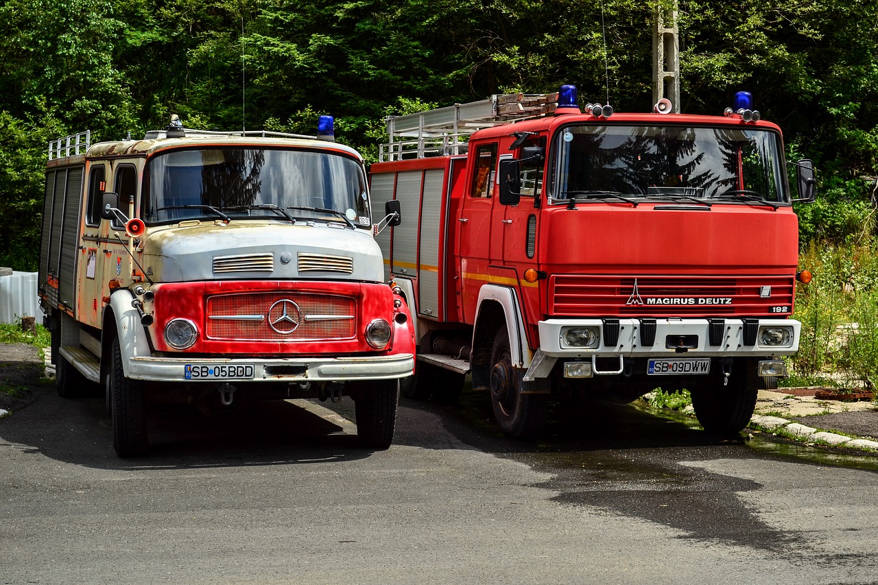 Gaisrininkas, Automobilis, Senas, Transporto Priemonė, Stotis, Nemokamos Nuotraukos,  Nemokama Licenzija