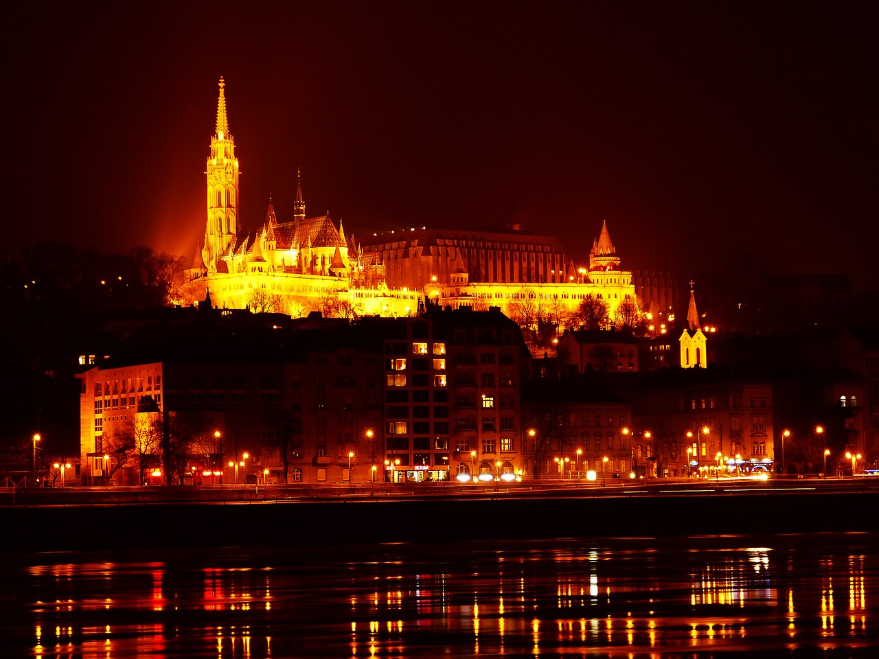 Žvejų Bastionas, Budapest, Matthias Bažnyčia, Naktinė Nuotrauka, Apšviestas, Buda, Orientyras, Pastatas, Architektūra, Nemokamos Nuotraukos