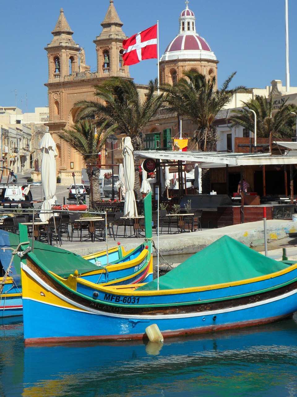 Žvejyba, Uostas, Malta, Marsaxlokk, Bažnyčia, Valtys, Žvejybos Laivai, Spalvinga, Kranto, Jūra