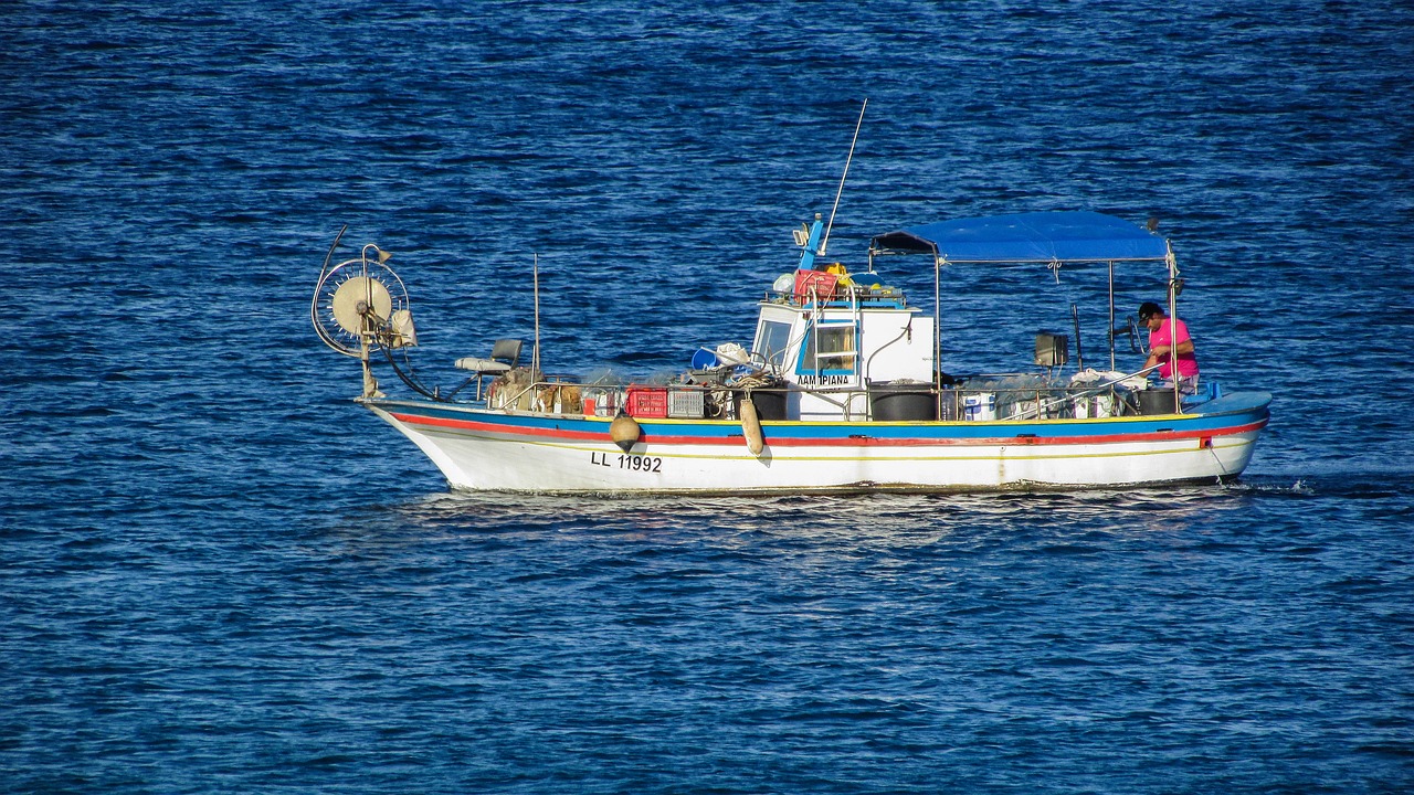 Žvejybos Laivas, Žvejyba, Jūra, Mėlynas, Žvejys, Kipras, Nemokamos Nuotraukos,  Nemokama Licenzija