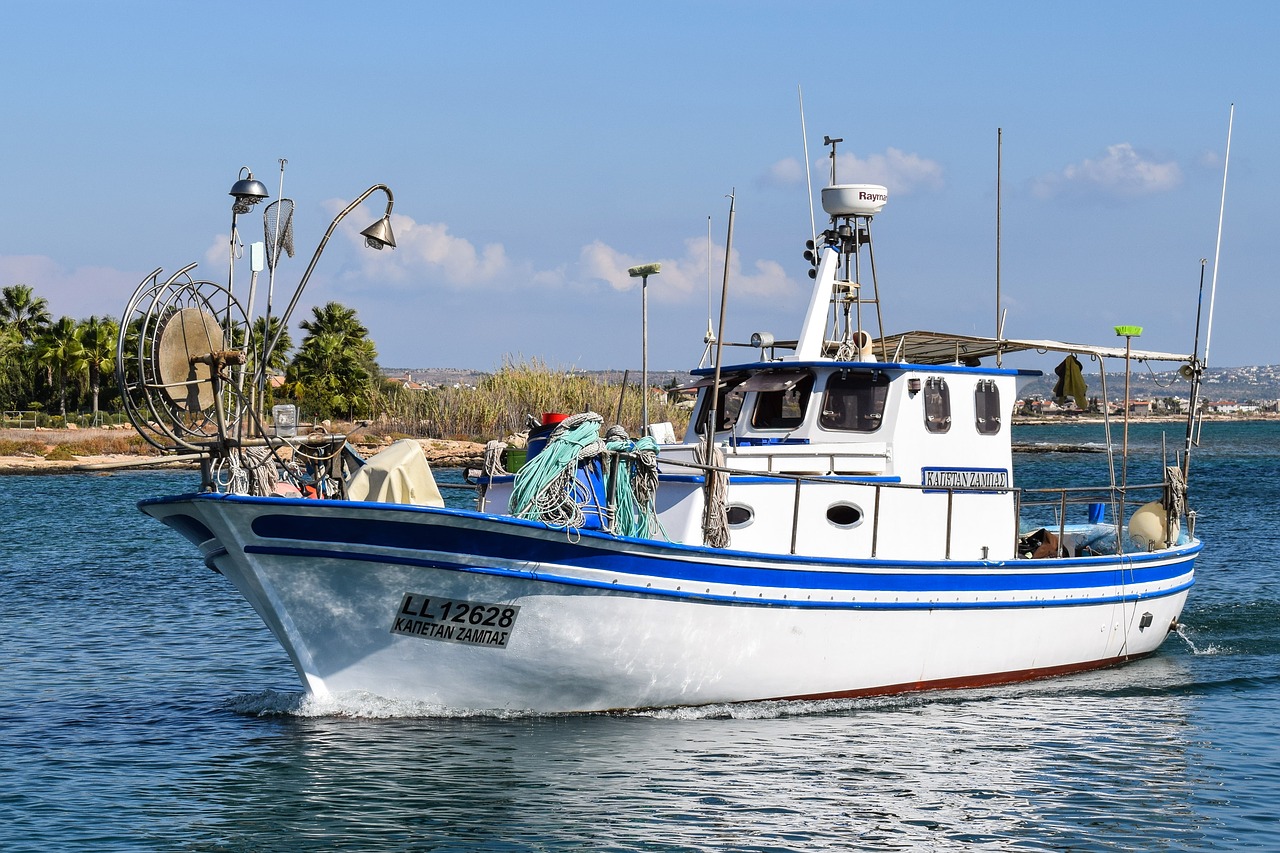 Žvejybos Laivas, Tradicinis, Jūra, Atvyksta, Žvejyba, Potamos Liopetri, Kipras, Nemokamos Nuotraukos,  Nemokama Licenzija