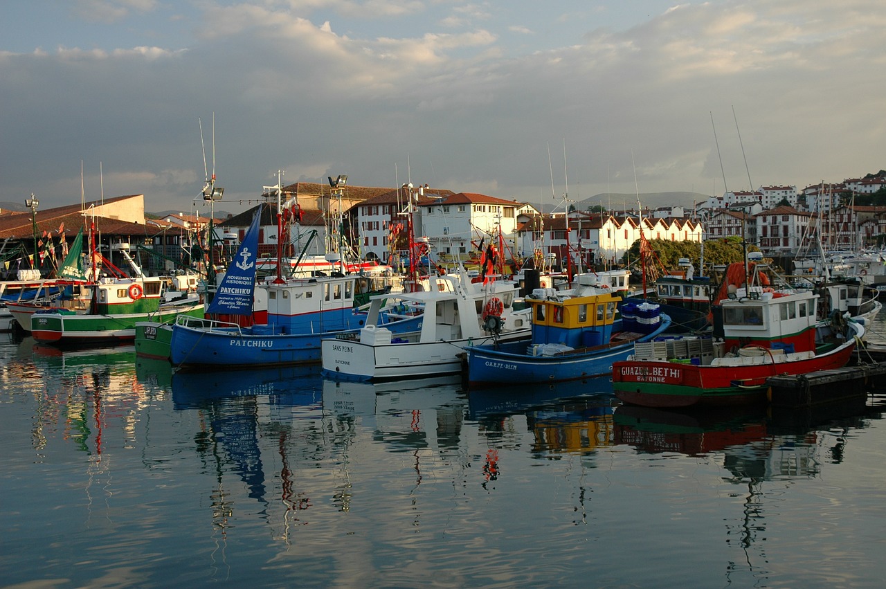 Žvejybos Laivai, Uostas, Baskų Kraštas, Nemokamos Nuotraukos,  Nemokama Licenzija