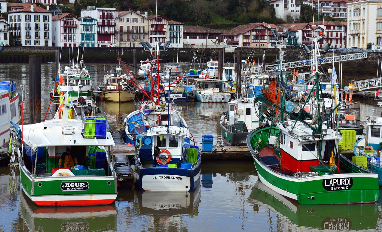 Žvejybos Uostas, Valtis, Žvejybos Laivai, Žvejo Valtis, Žvejys, Baskų Kraštas, St Jean De Luz, Nemokamos Nuotraukos,  Nemokama Licenzija