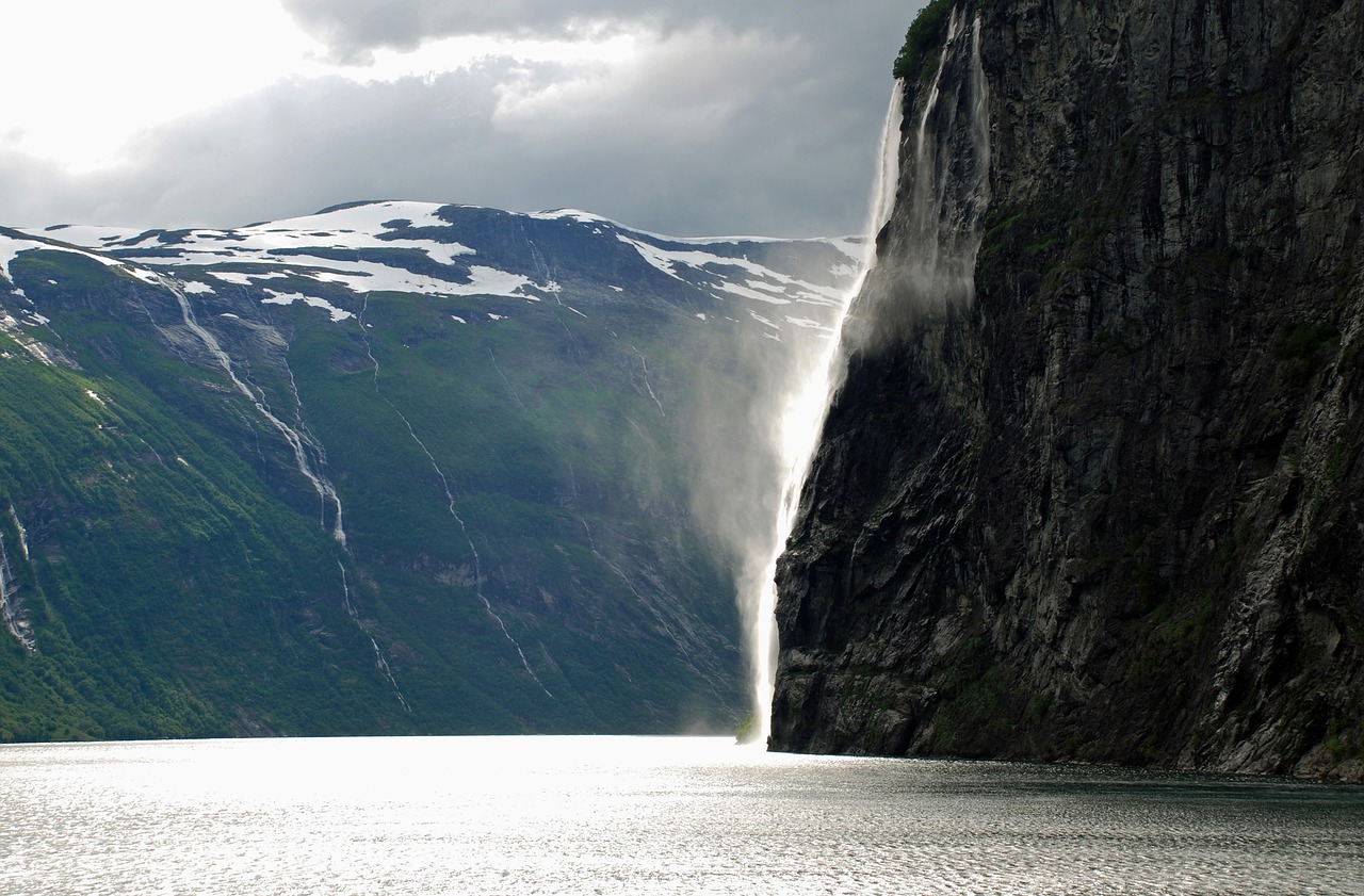 Fjordas, Šiaurės Vakarų Norvegija, Kriokliai, Jūra, Kalnas, Kraštovaizdis, Purkšti, Nemokamos Nuotraukos,  Nemokama Licenzija