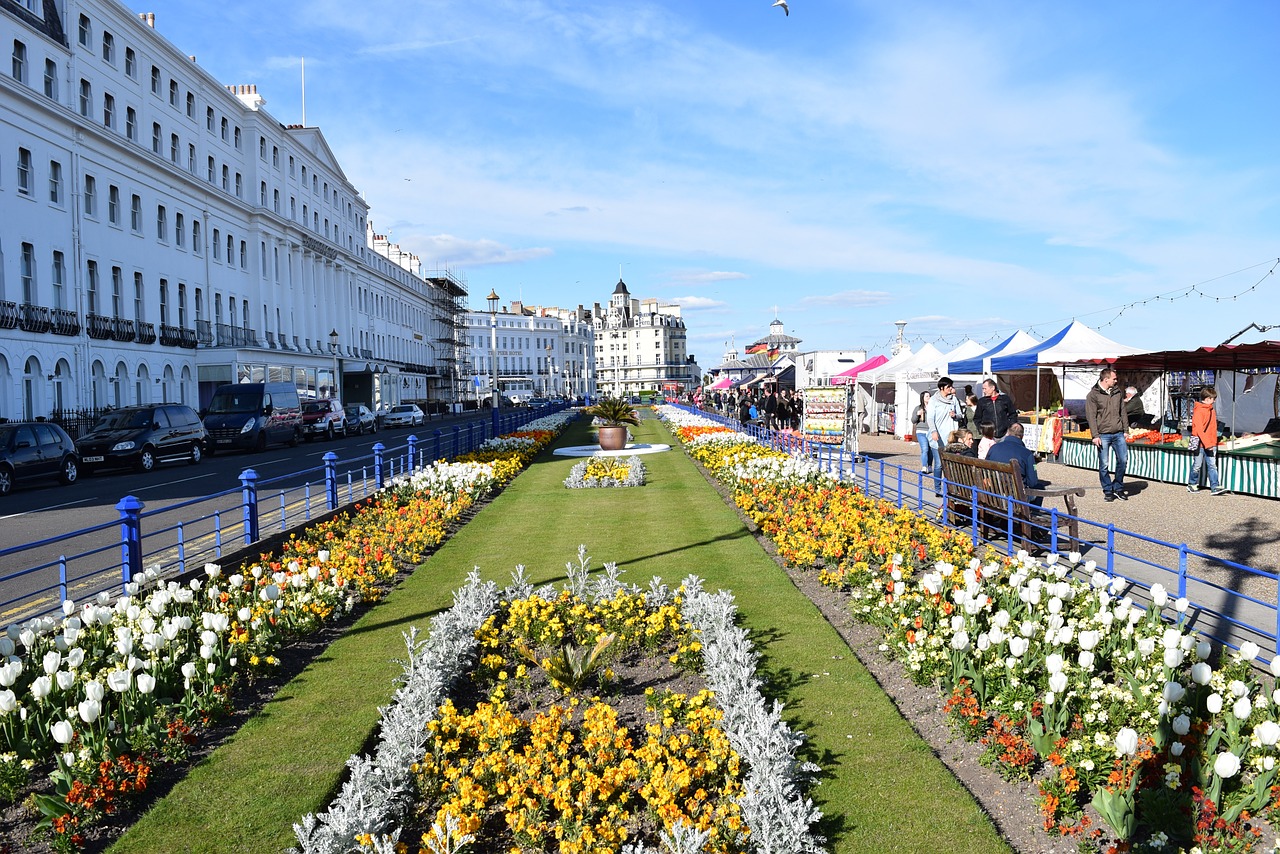 Gėlės,  Gatvė,  Pastatai,  Saulėtas,  Dangus Ir Debesys,  Eastbourne,  Uk,  Sussex, Nemokamos Nuotraukos,  Nemokama Licenzija