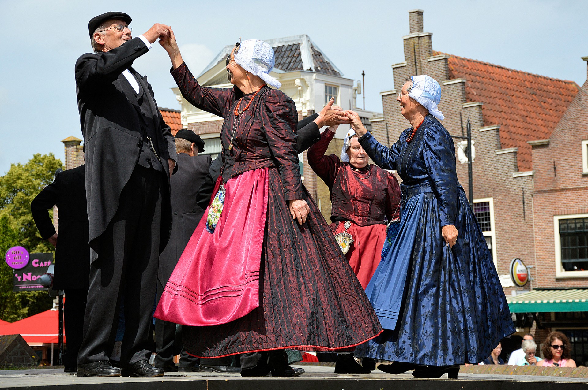 Kostiumai,  Tradicija,  Istorija,  Regioninė & Nbsp,  Suknelė,  Westfriesland,  Schagen,  Šiaurės Olandija,  Šokti,  Demonstracija