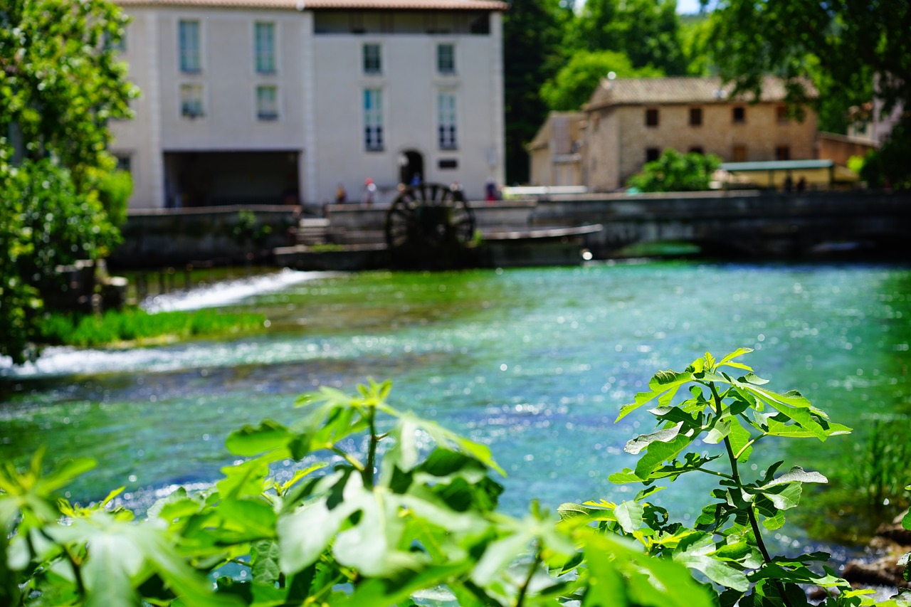 Fontaine-De-Vaucluse, Upė, Vanduo, Šaltinis, Srautas, Aišku, Skaidrus Vanduo, Kaimas, Bendruomenė, Prancūzų Bendruomenė