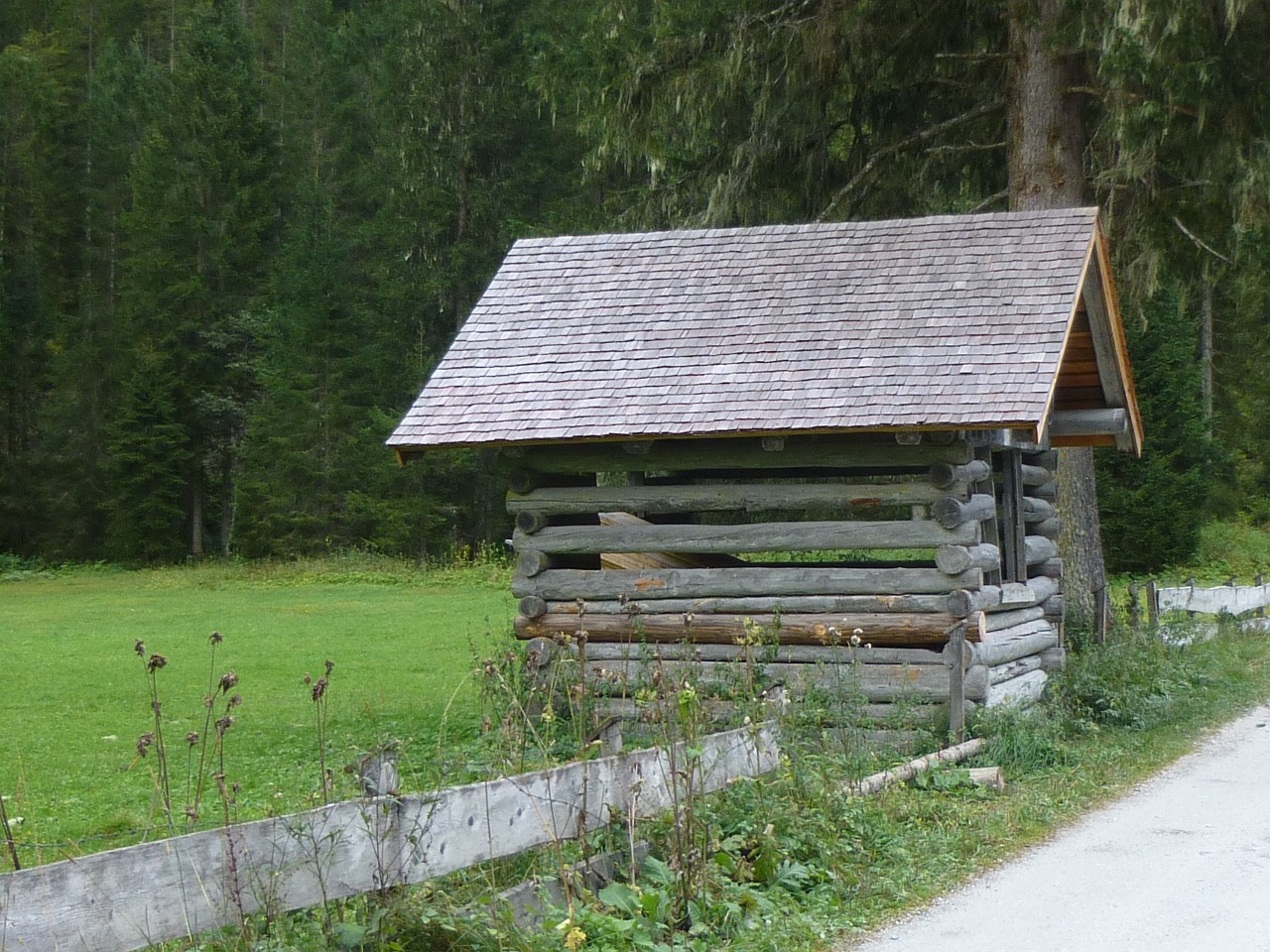 Maistas, Atostogos, Gamta, Namelis, Kraštovaizdis, Namai, Mediena, Rąstinis Namelis, Pieva, Architektūra