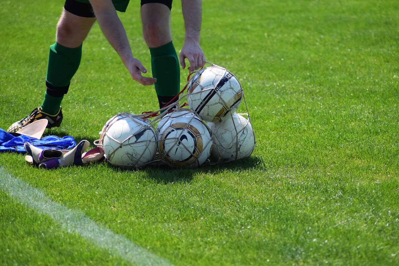 Futbolas, Kreisliga, Ratų Klasė, Sportas, Sporto Aikštelė, Tinklas, Žalias, Futbolo Rungtynės, Rutulys, Nike