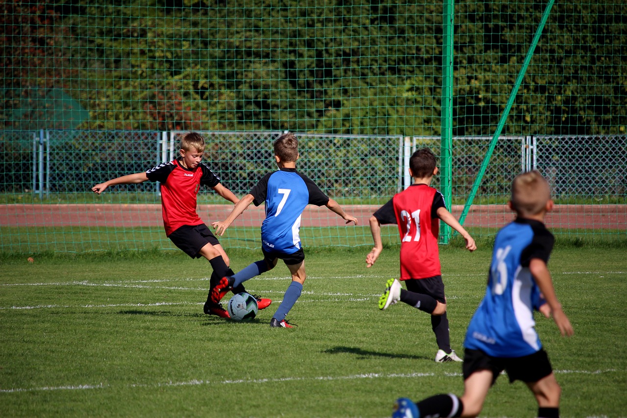 Futbolas, Berniukas, Žaidėjas, Žaidėjai, Sportas, Vaikas, Vaikai, Linksma, Paleisti, Tikslas