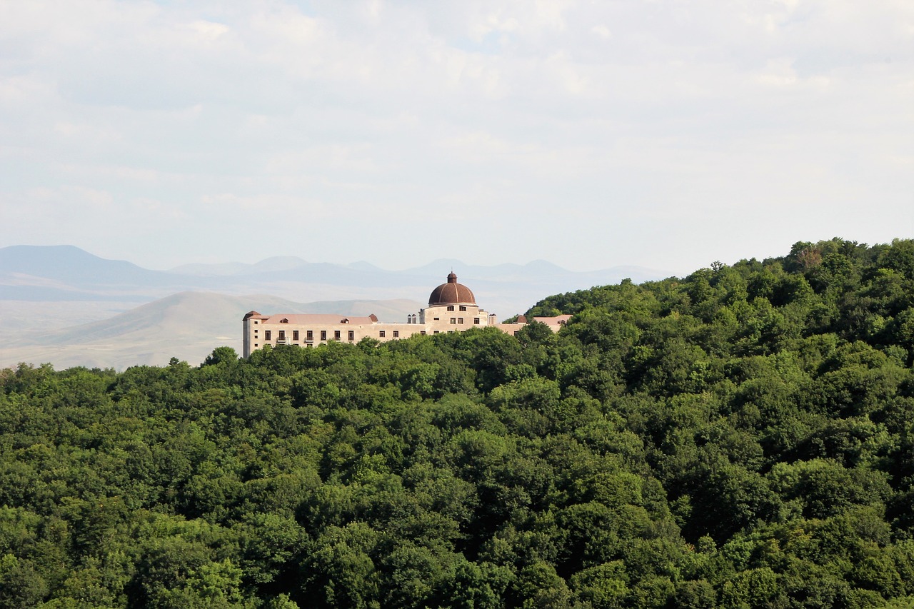 Miškas, Kalnai, Kraštovaizdis, Viešbutis, Kelionė, Viešbutis Ant Kalno, Armėnija, Tsahhkadzor, Grožis, Žalumos