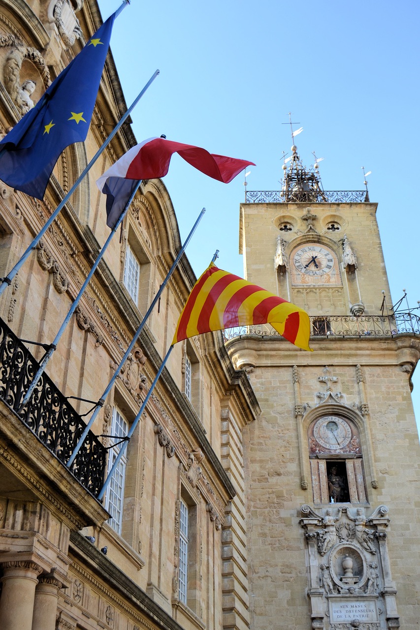 France, Provence, Aix-En-Provence, Miesto Rotušė, Vėliavos, Į Pietus Nuo Prancūzijos, Blauzdykis, Pastatas, Fasadai, Nemokamos Nuotraukos