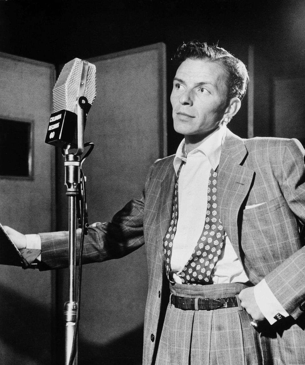 Frank Sinatra, 1947, Portretas, Dainininkė, Aktorius, Muzikos Prodiuseris, Amerikietis, Gimęs Francis Albert Sinatra, Cronerio, Vadinamas Balsu