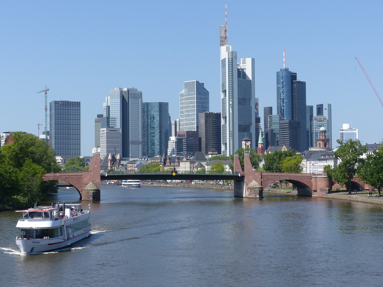 Frankfurtas Prie Maino Vokietija,  Frankfurtas,  Miestas,  Skyline,  Pagrindinis,  Dangoraižis,  Vokietija,  Panorama,  Peržiūrėti,  Upė