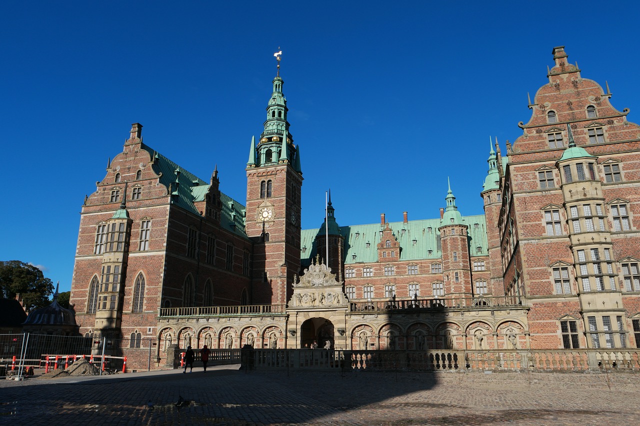 Frederiksborgo Pilis, Pilis, Hillerød, Denmark, Paveikslai, Karališkasis, Menas, Pritraukimas, Turistinis, Karalius Frederikas 2