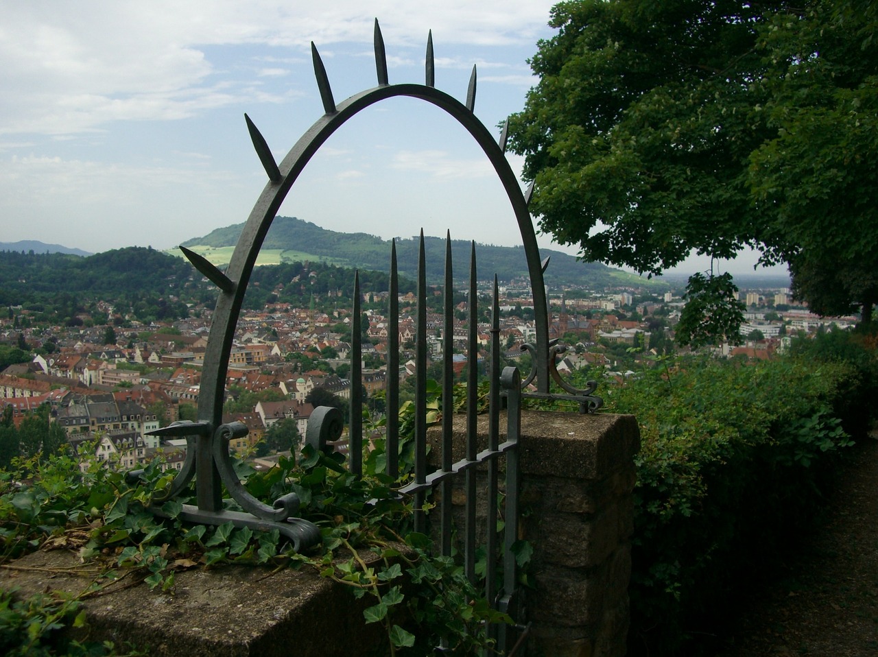 Freiburgas, Schlossberg, Vaizdas, Siena, Geležiniai Vartai, Pažymėtas, Geležis, Geležies Patarimai, Tvora, Nemokamos Nuotraukos