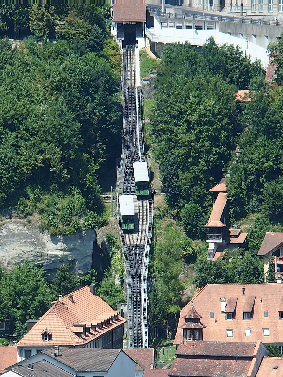 Freiburgas, Keleivių Transportas, Stovo Geležinkelis, Nemokamos Nuotraukos,  Nemokama Licenzija