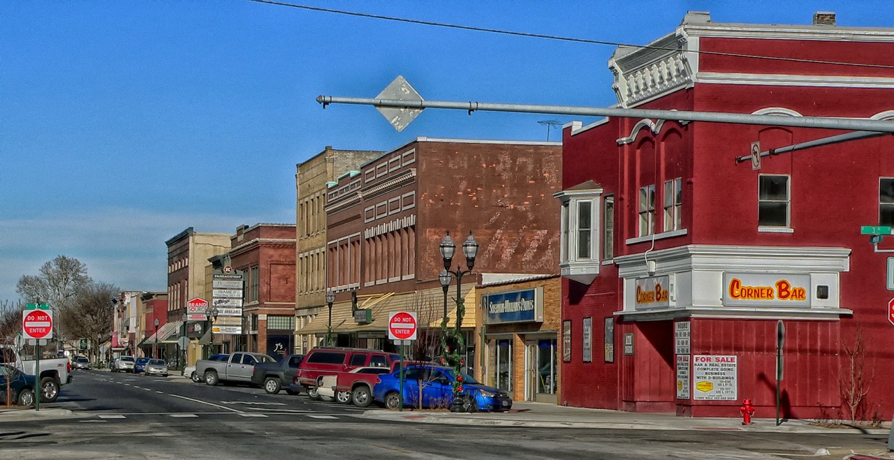 Fremont, Nebraska, Miestas, Miesto, Baras, Baras, Parduotuvės, Parduotuvės, Gatvė, Transporto Priemonės