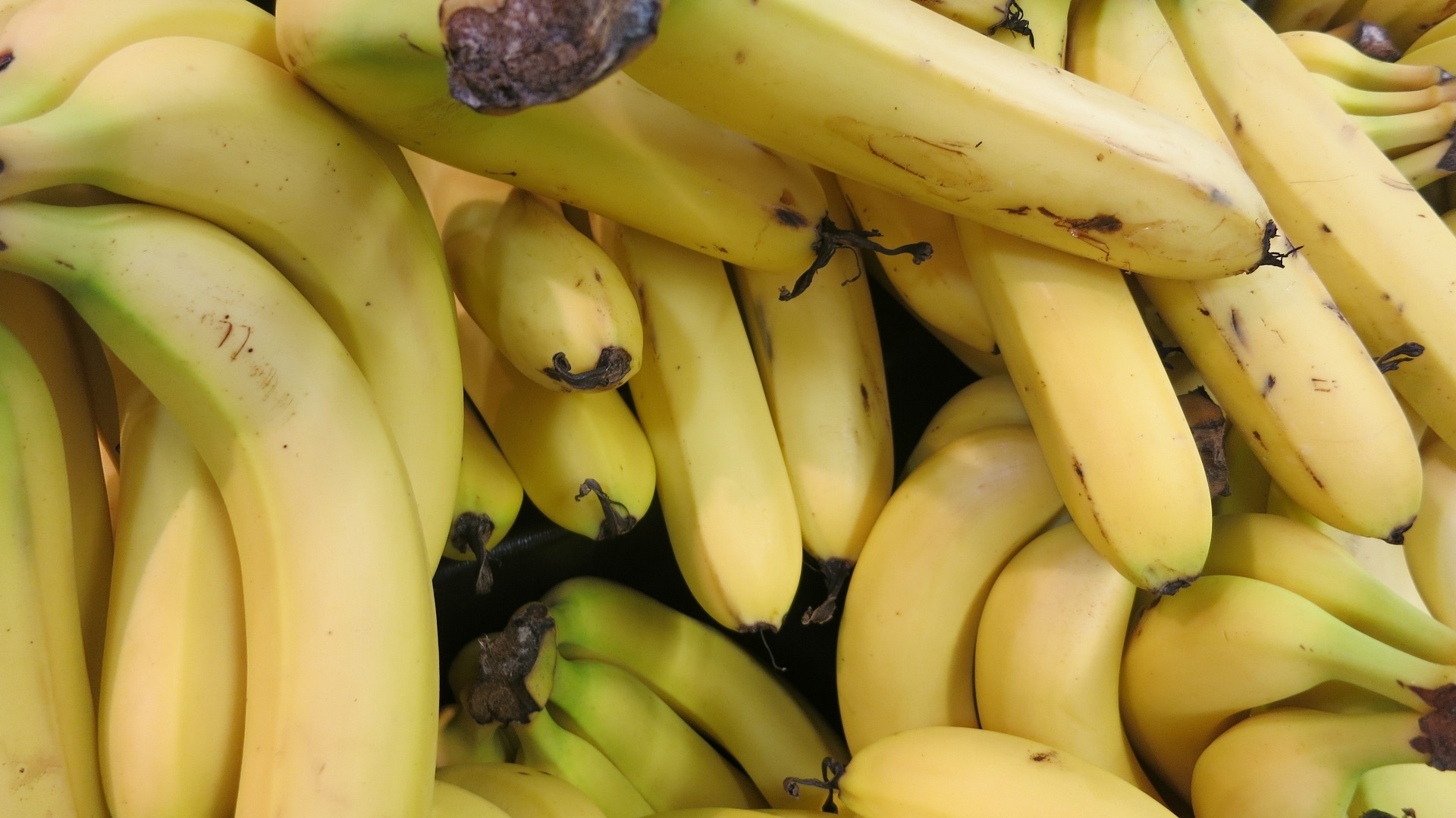 Bananai,  Geltona,  Šviežias,  Vaisiai,  Sveikas,  Žaliavinis,  Prinokę,  Krūva,  Maistas,  Mityba