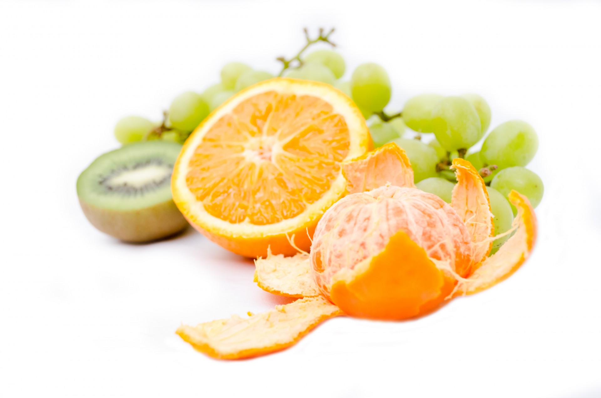 Oranžinė,  Kivi,  Vynuogės,  Mandarinas,  Tangerine & Nbsp,  & Nbsp,  Vaisiai,  Atogrąžų,  Balta,  Fonas