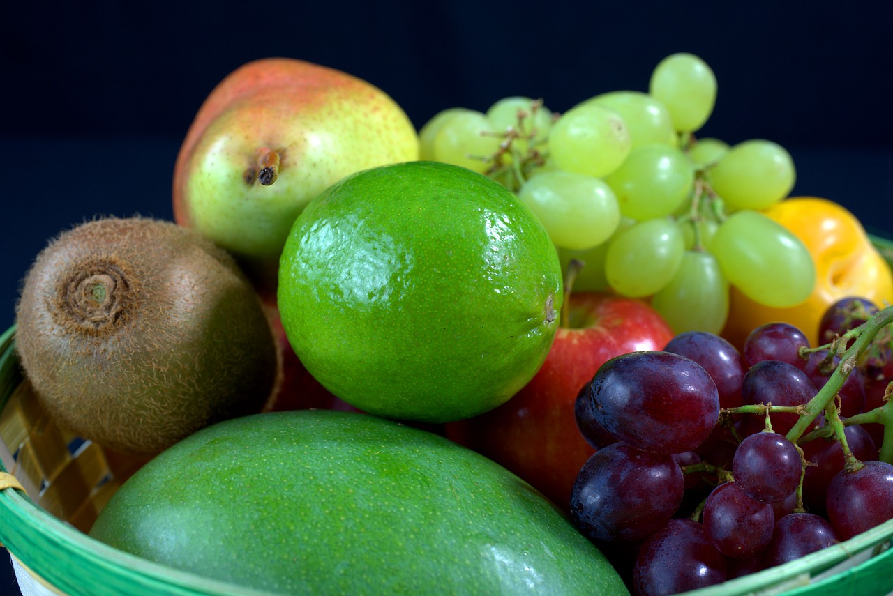 Vaisių,  Vaisių Krepšys,  Sveiki,  Vitaminai,  Vaisiai,  Šviežias,  Vynuogės,  Vaisių Dubuo,  Apple,  Veganas