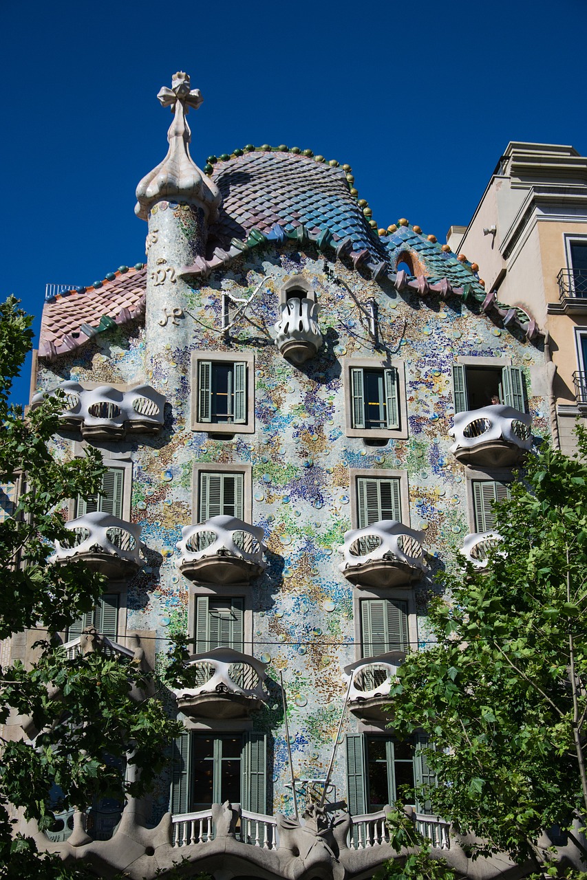 Linksma, Ispanija, Barcelona, Architektūra, Gaudí, Namai, Kelias, Įspūdžiai, Statybos Menas, Lankytinos Vietos