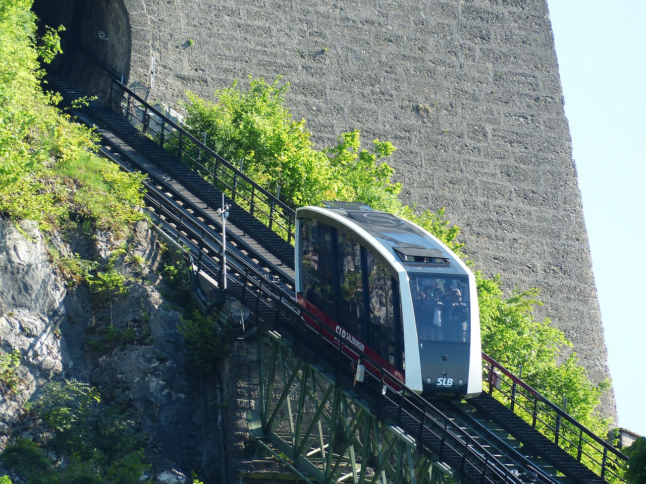 Funikulierius, Traukinys, Tvirtovė, Hohensalzburgo Tvirtovė, Patraukti Barai, Salzburg, Stovo Geležinkelis, Tvirtovės Geležinkelio Viadukas, Nemokamos Nuotraukos,  Nemokama Licenzija