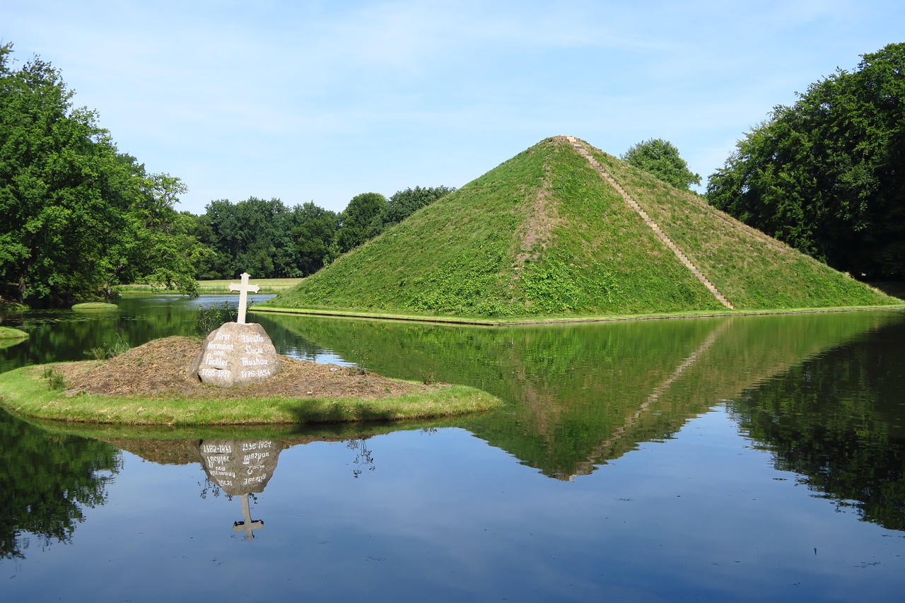 Piramidė, Ežeras, Kapas, Hermann Von Puckler, Fürst-Pückler-Park, Kirsti, Parkas, Kraštovaizdis, Vanduo, Natūralus
