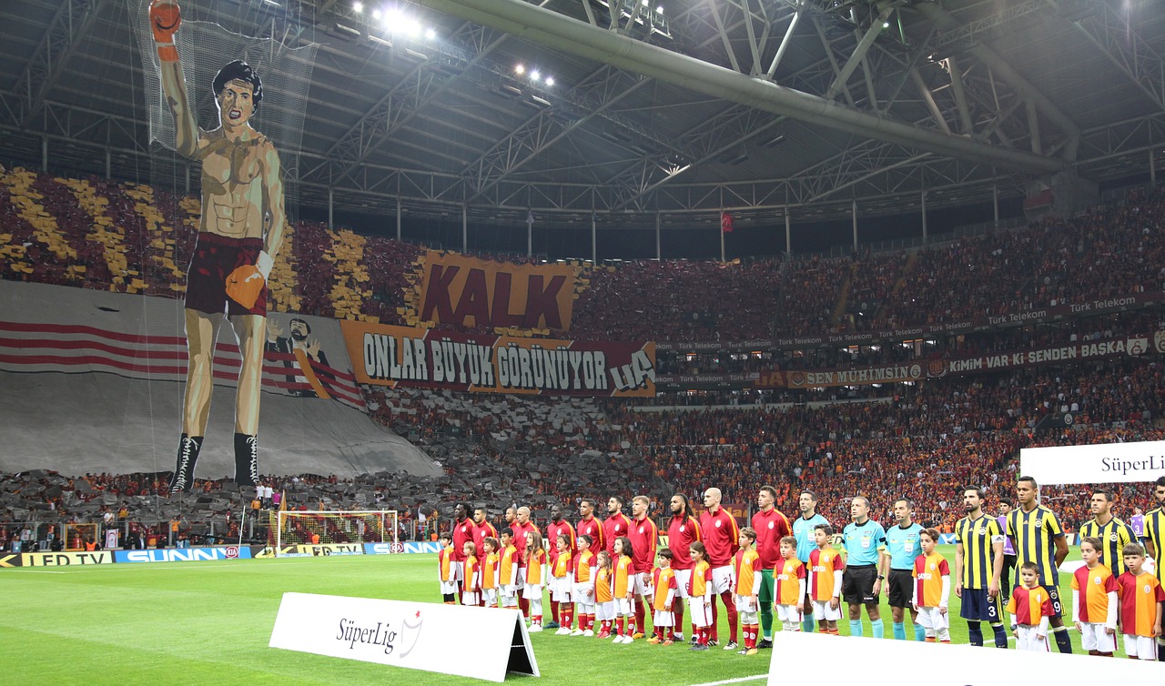 Galatasaray, Fenerbahce, Derbis, Auditorija, Super Lygos, Turkų Telekom, Laiko Atakos Serija, Choreografija, Uolingas, Nemokamos Nuotraukos