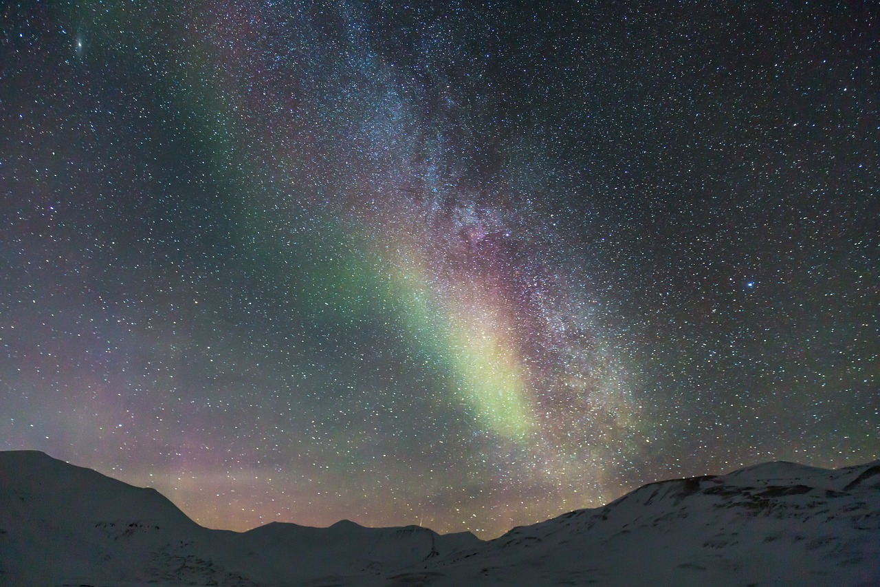 Galaktika, Šiaurės Žiburiai, Auroras, Arktinė, Sniegas, Ilgai Gyvena, Šviesos Reiškinys, Stebuklinga Naktis, Gamta, Žibintai