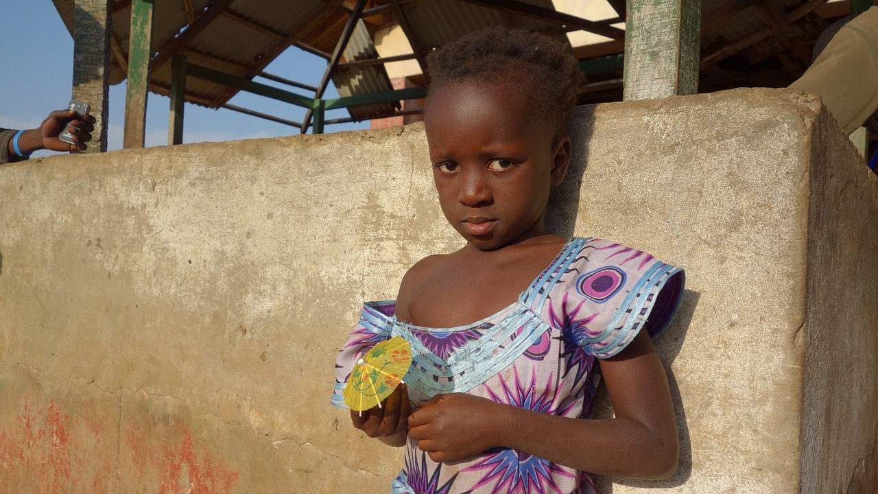 Gambia, Mergaitė, Drovus, Vaikas, Nemokamos Nuotraukos,  Nemokama Licenzija