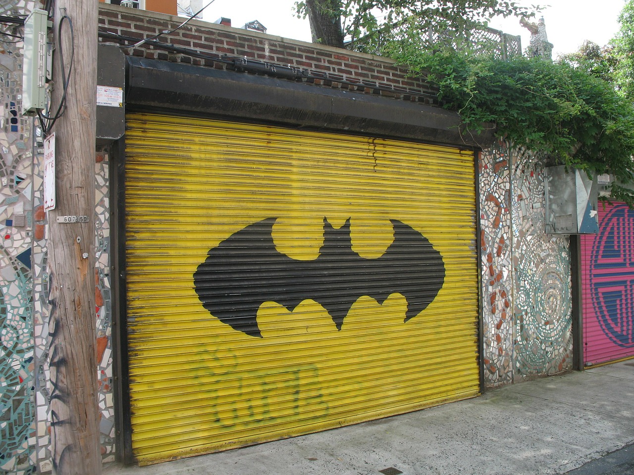 Garažas, Batman, Durys, Unikalus, Miesto, Dizainas, Grafiti, Apdaila, Kaimynystėje, Filadelfija